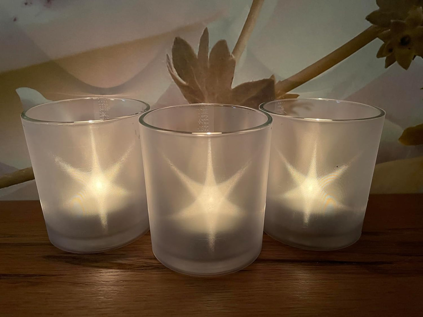 Julelanterne "Dancing Star" – Lysestage af Glas med Dansende Stjerner, 9 x 8 cm
