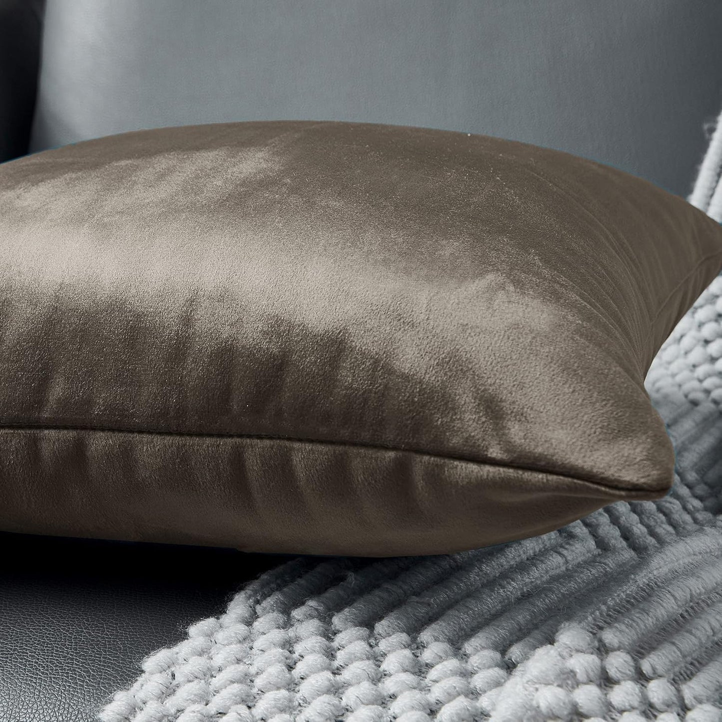 Set of pillowcases for a bed, 40 x 40 cm, 2 pieces
